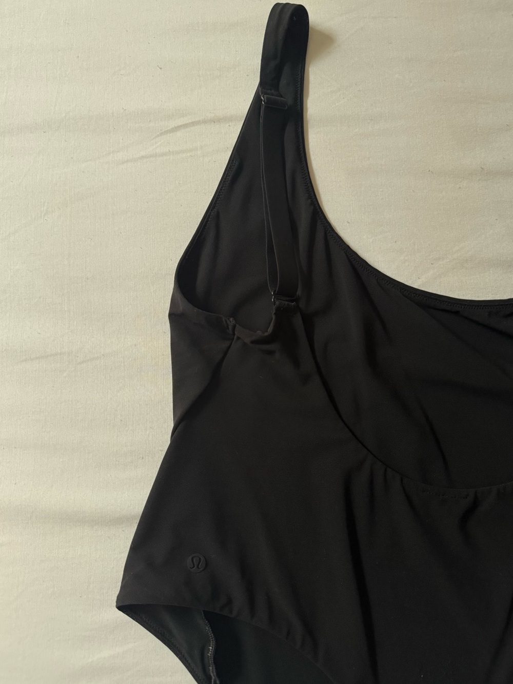 lululemon athletica Black Scoop Neck Bodysuit // adjustable straps + clasp